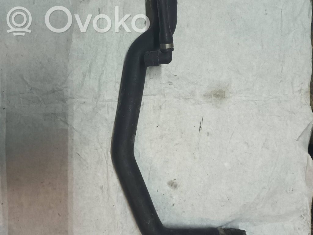 BMW 1 E81 E87 Engine coolant pipe/hose 
