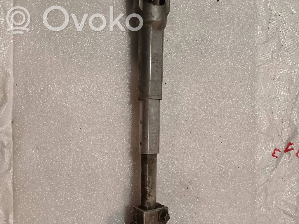 Steering column universal joint   161104