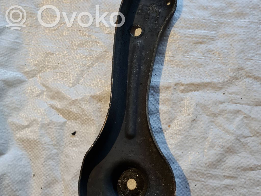 BMW 3 E90 E91 Cits aizmugures šasijas elements 
