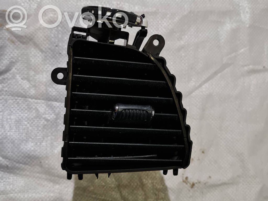 Chrysler Pacifica Centrinės oro grotelės 