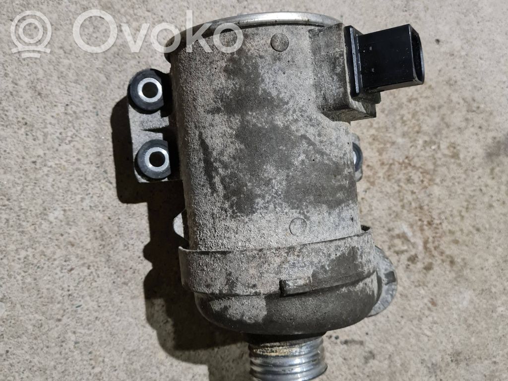 BMW 3 F30 F35 F31 Water pump 