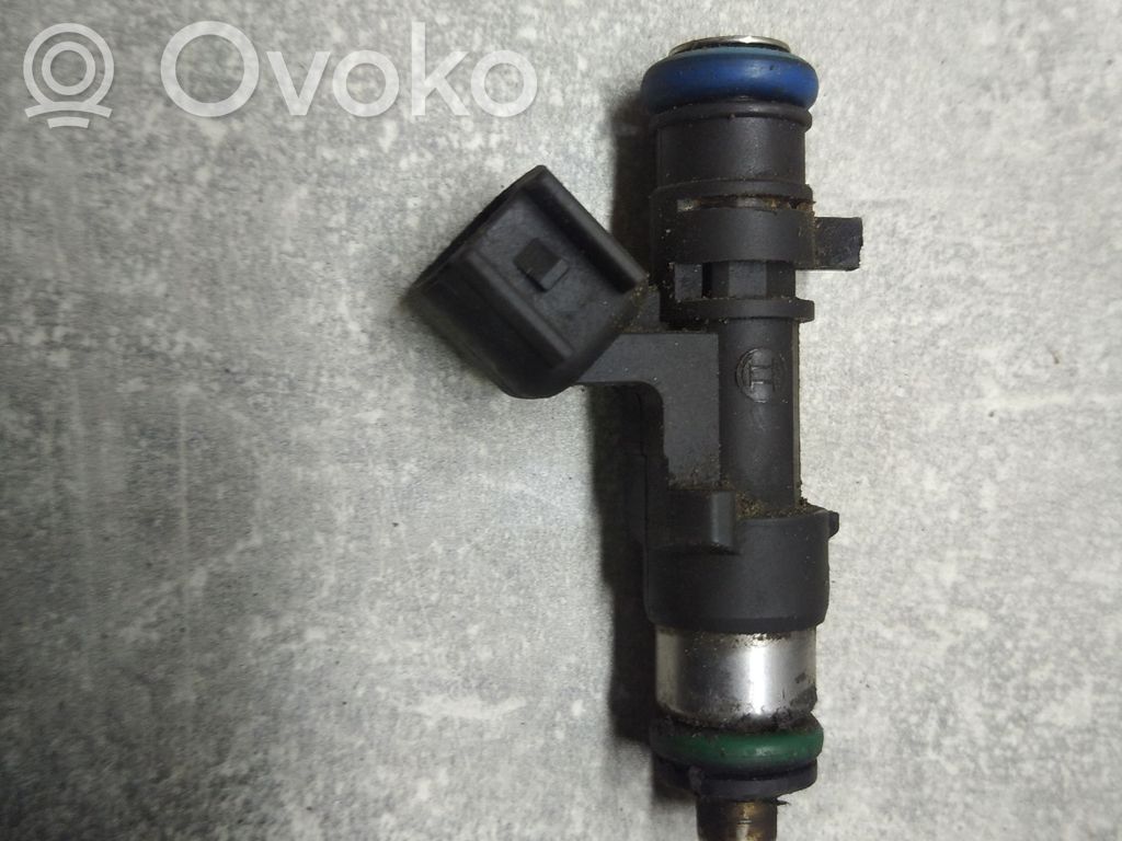 Chrysler 300 - 300C Fuel injector 