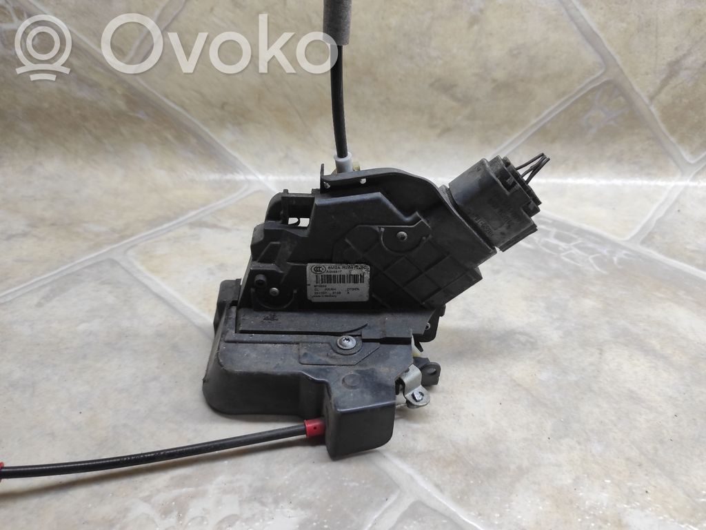 Ford Mondeo MK IV Aizmugurē slēdzene 