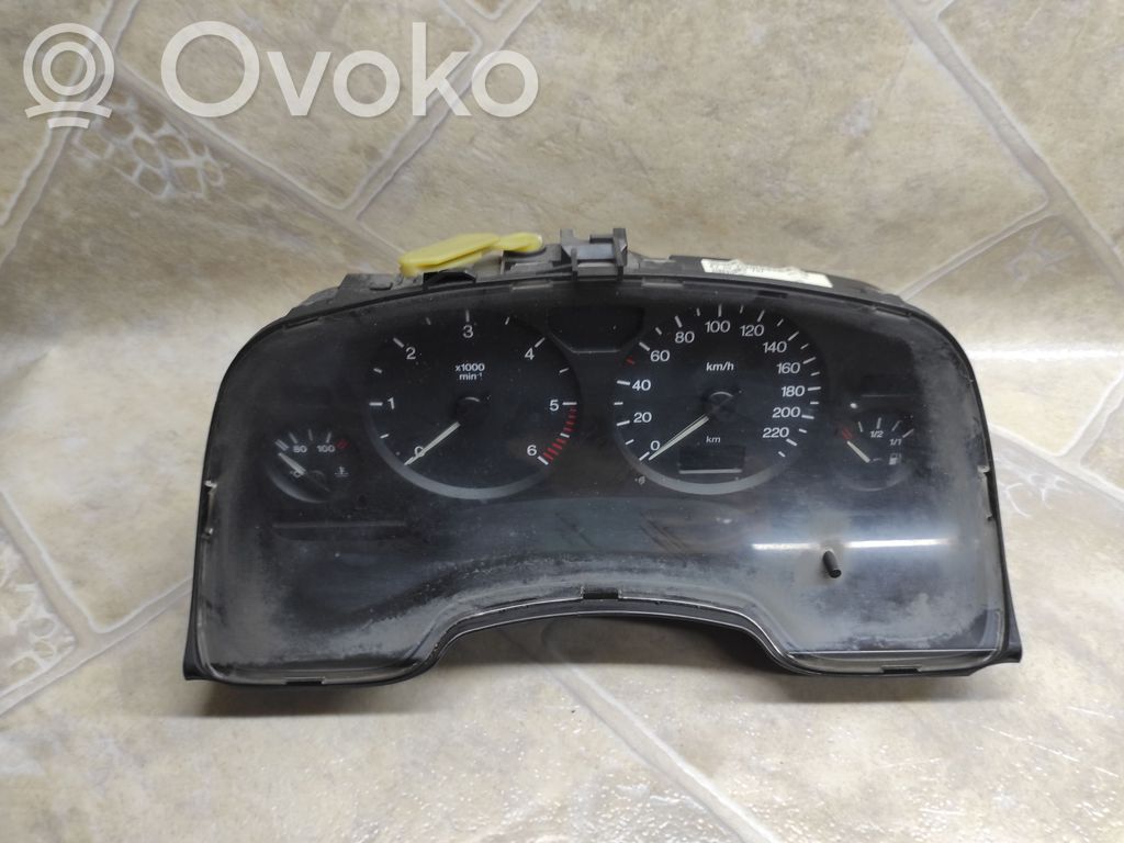 Opel Zafira A Speedometer (instrument cluster) 