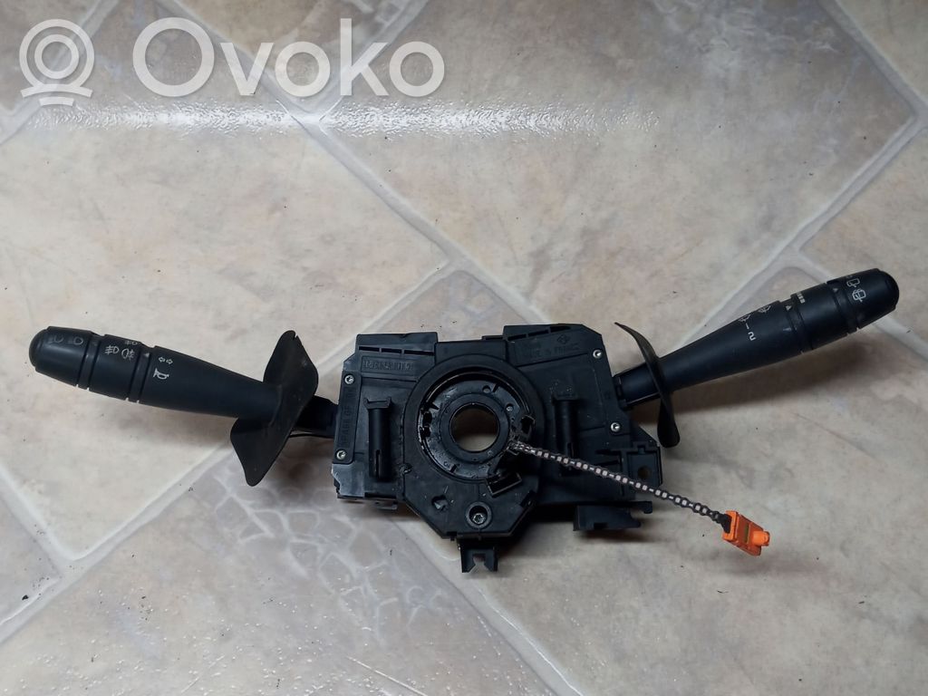 Renault Clio II Wiper turn signal indicator stalk/switch 
