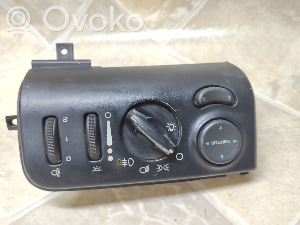 Chrysler Voyager Light switch 