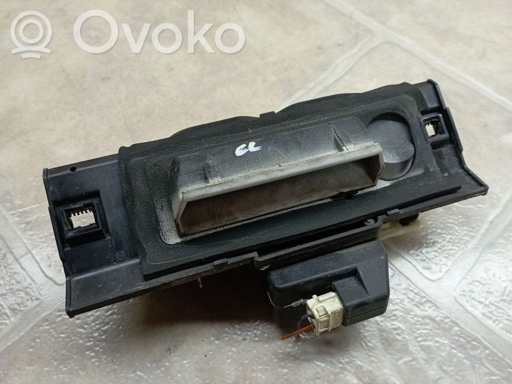 Peugeot 206 Tailgate/trunk/boot exterior handle 