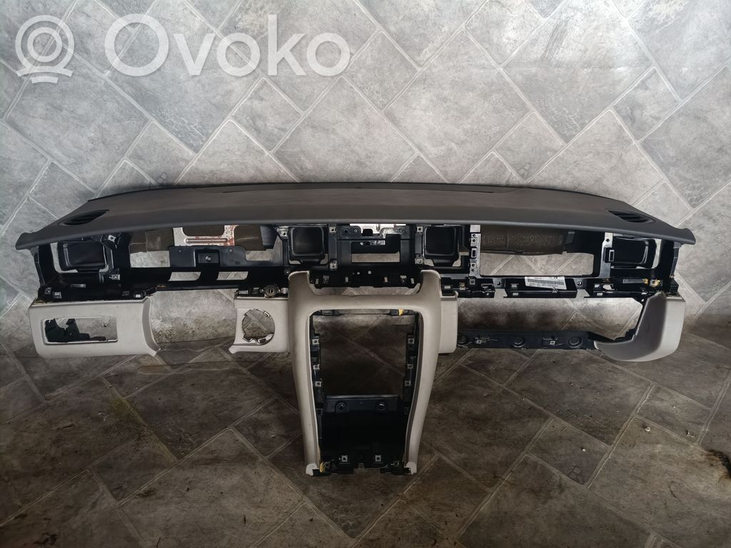 KIA Opirus Panel de instrumentos 