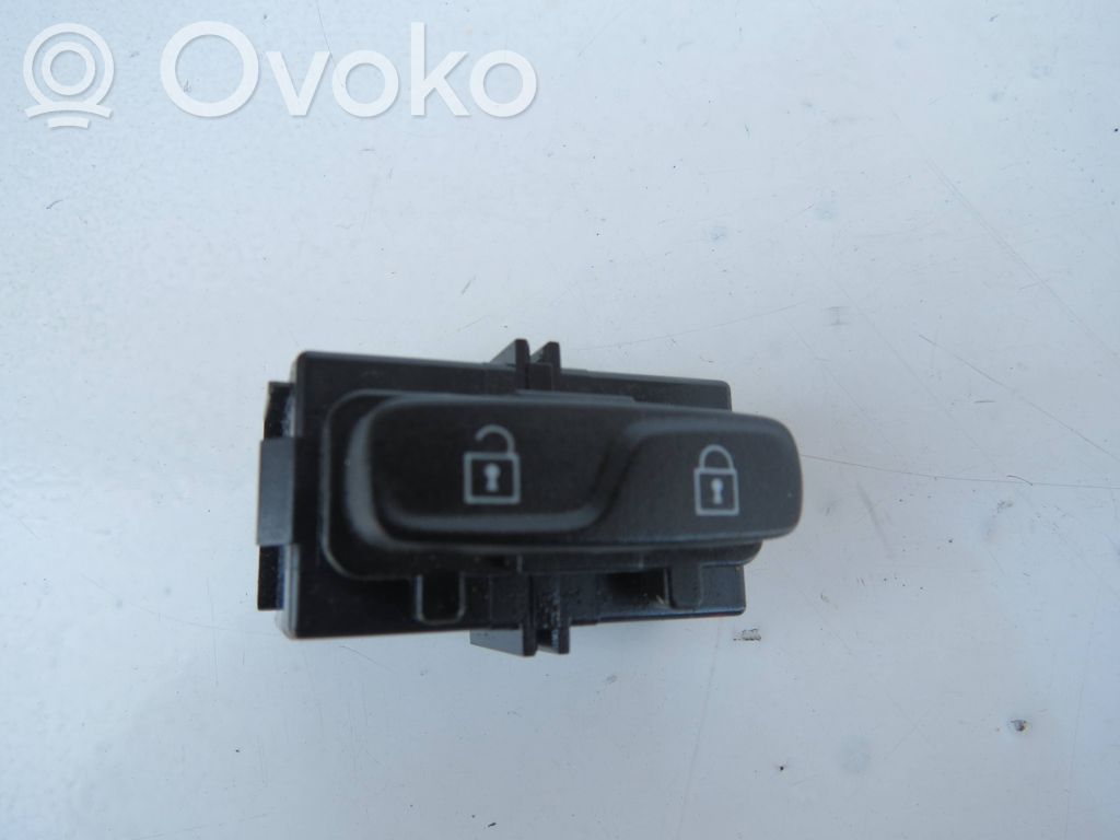 Volvo V70 Interruttore a pulsante della chiusura centralizzata 