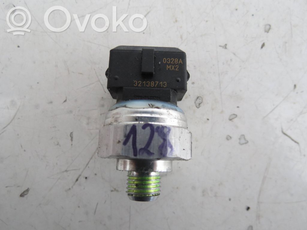 Volvo S90, V90 Air conditioning (A/C) pressure sensor 