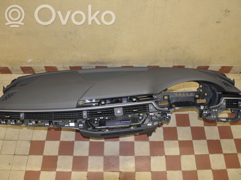 Панель   8W2