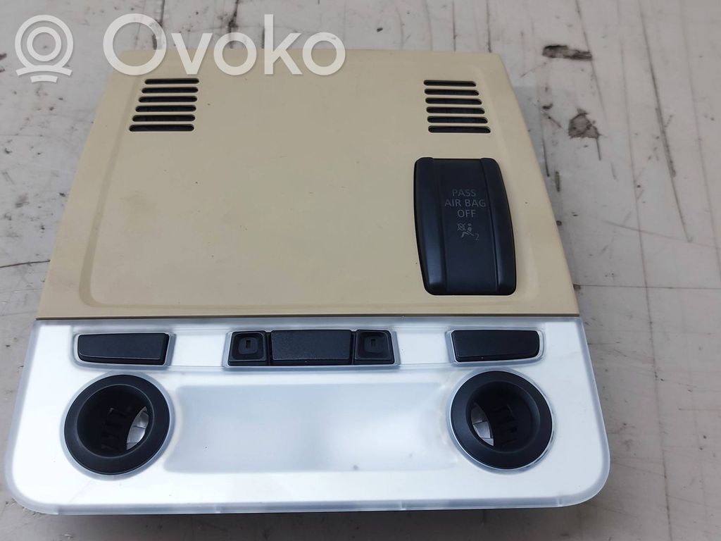 Front seat light   9226488,6936148