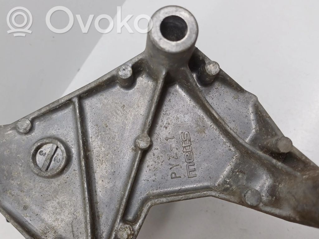 Honda FR-V Gear shift cable bracket 