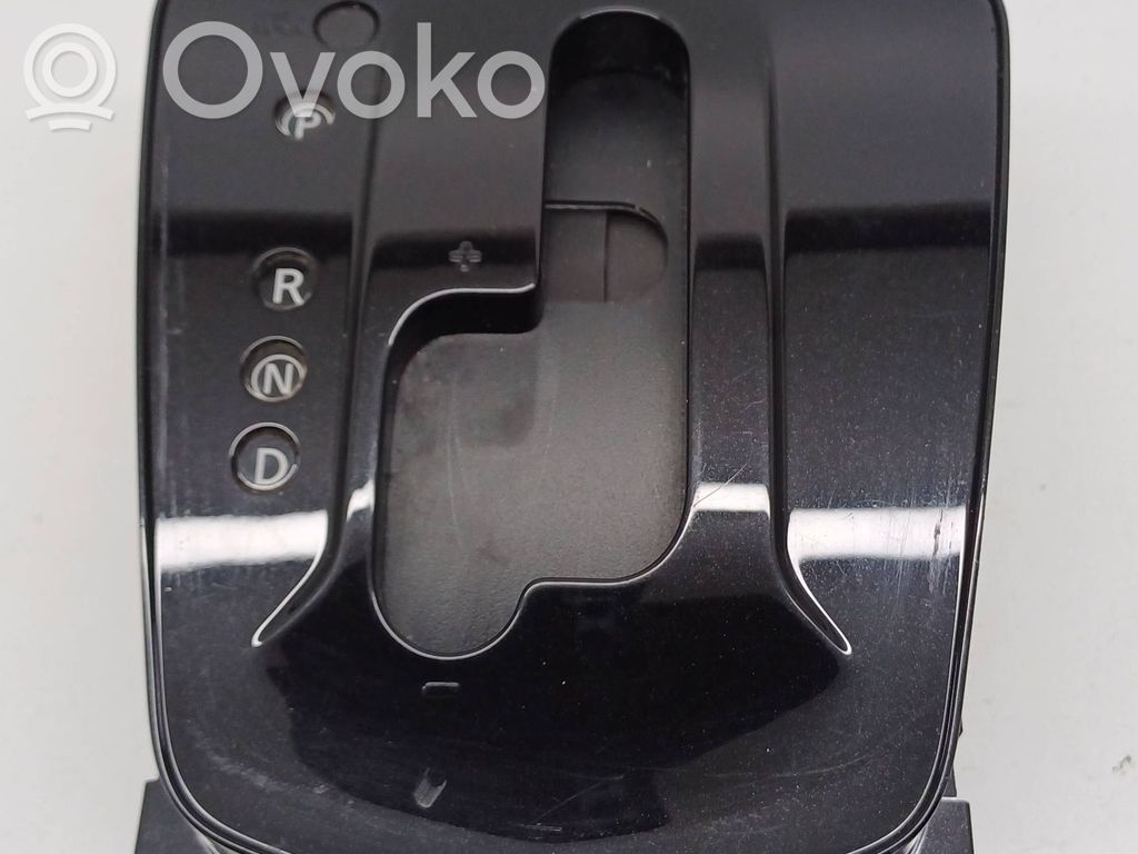 Nissan Qashqai Gear shifter surround trim plastic 