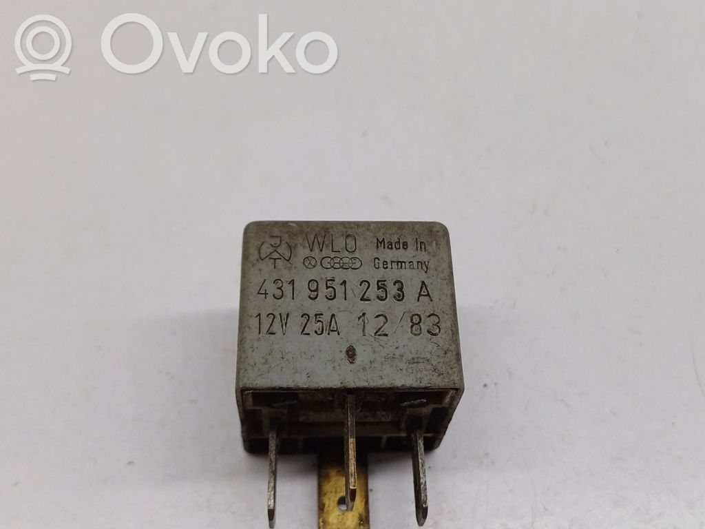 Audi 80 90 S2 B4 Muu rele 