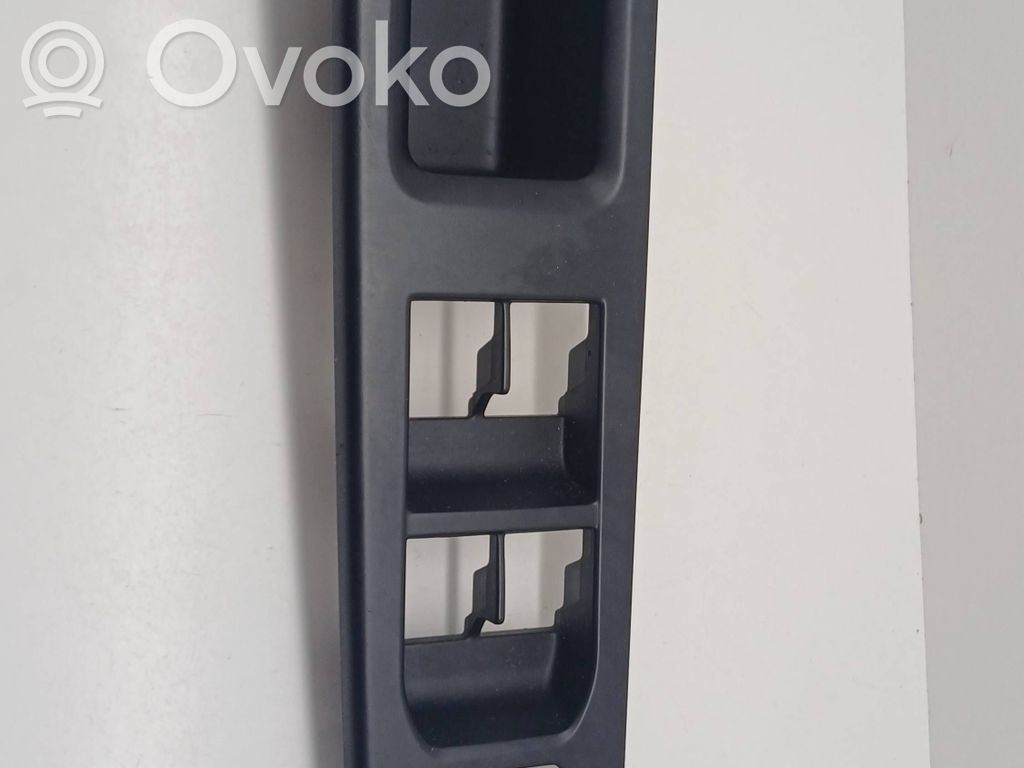 Toyota Yaris Electric window control switch 
