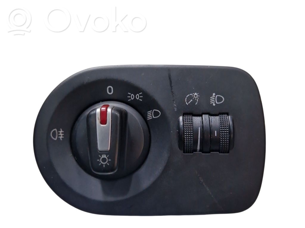 Seat Leon (1P) Przełącznik świateł 