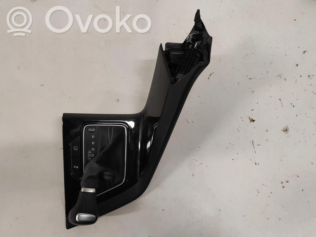 KIA Niro Gear lever shifter trim leather/knob 