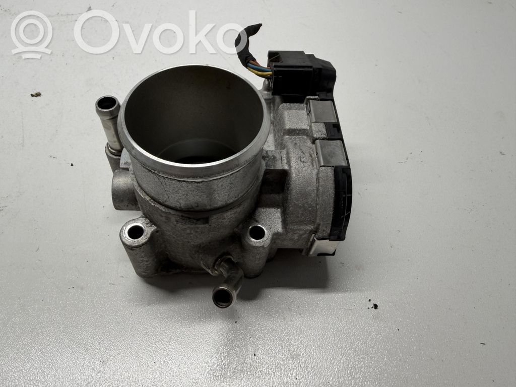 Hyundai i30 Throttle body valve 