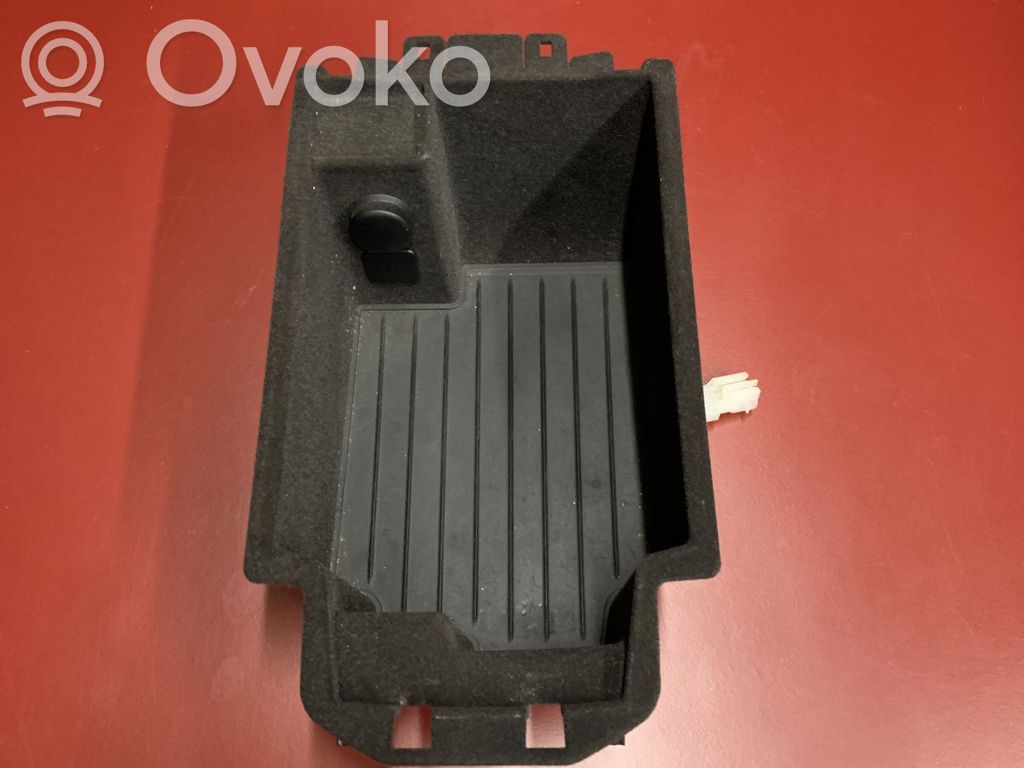BMW 5 G30 G31 G38 Główny schowek tunelu środkowego 