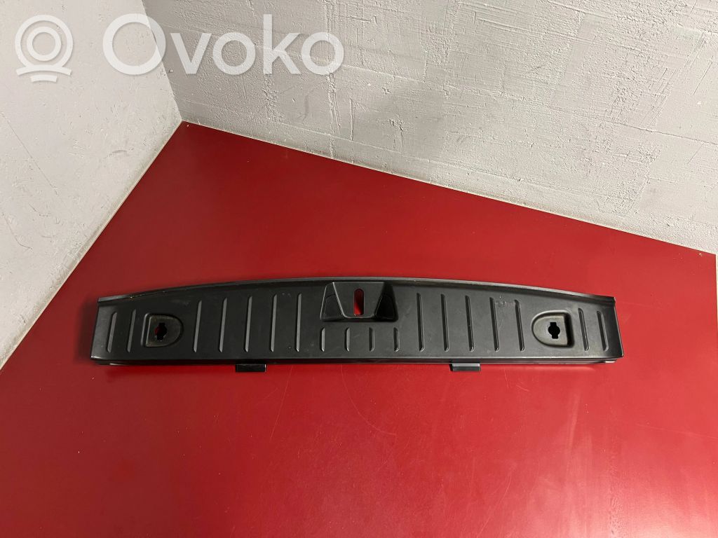 BMW i3 Osłona pasa bagażnika 