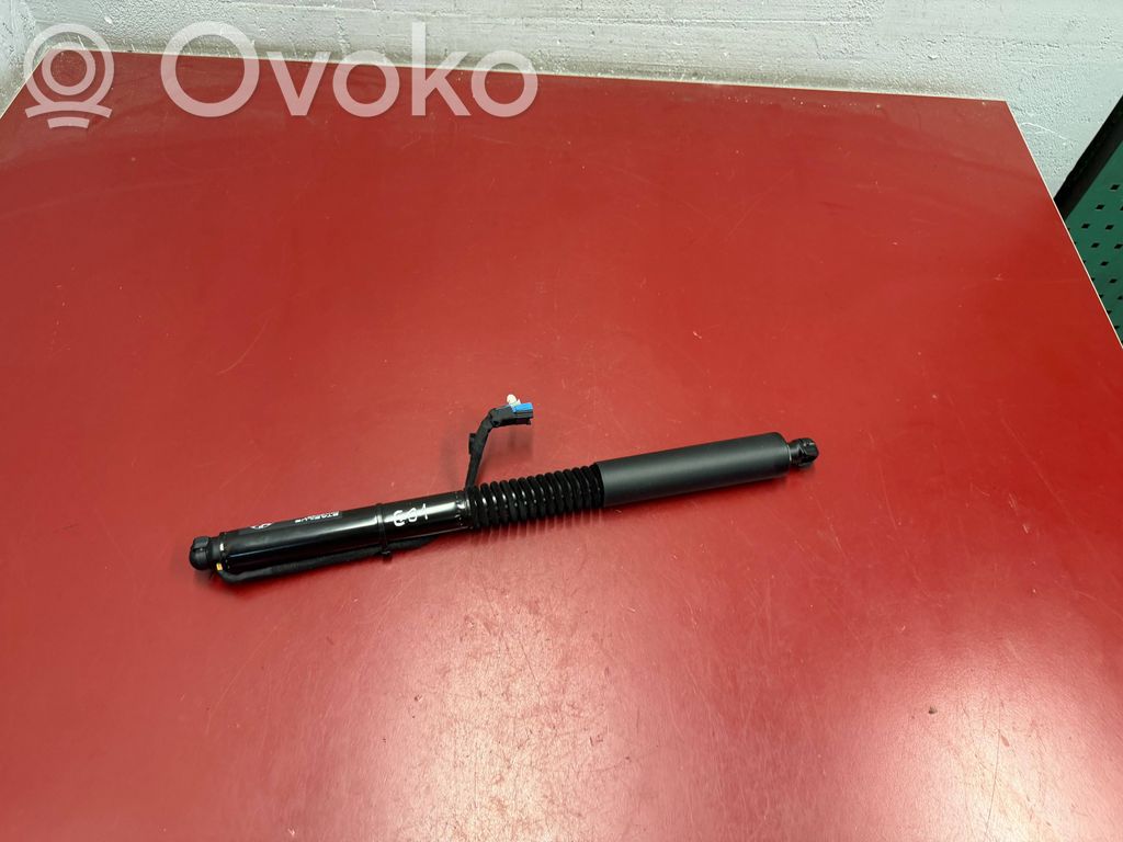 BMW X3 G01 Tailgate/trunk strut/damper 