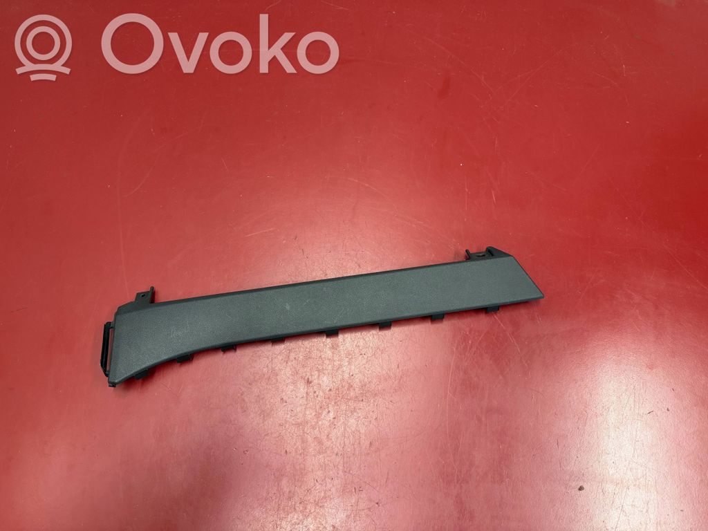 BMW X1 U11 Panelės apdailos skydas (apatinis) 