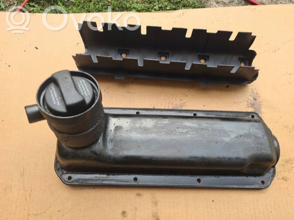 Volkswagen Golf IV Rocker cam cover 