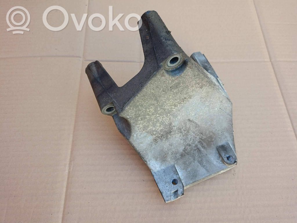 Opel Corsa C Engine mounting bracket 