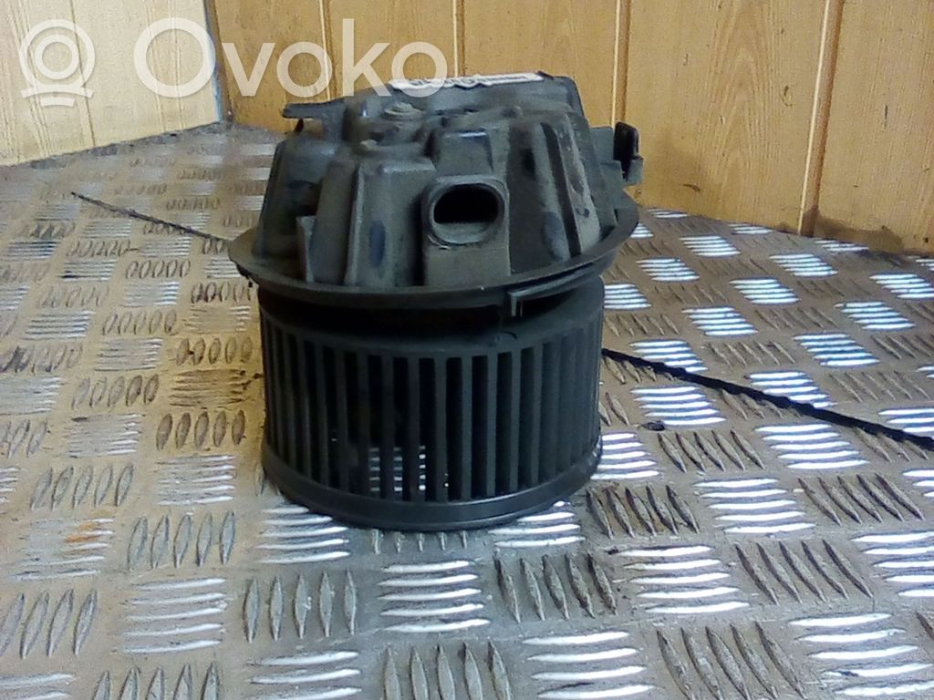 Citroen C3 Pečiuko ventiliatorius/ putikas 