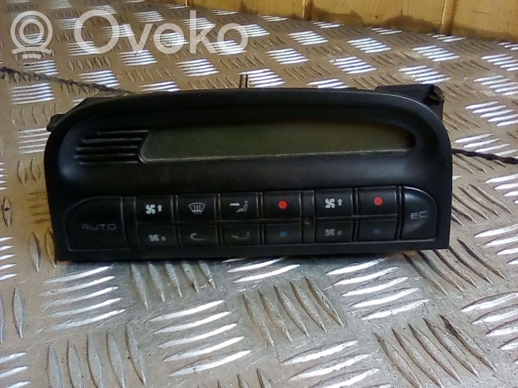 Climate control unit   7MO907404AH