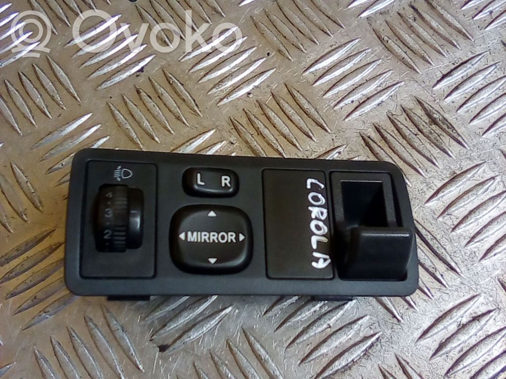 Wing mirror switch   183574,5553932010