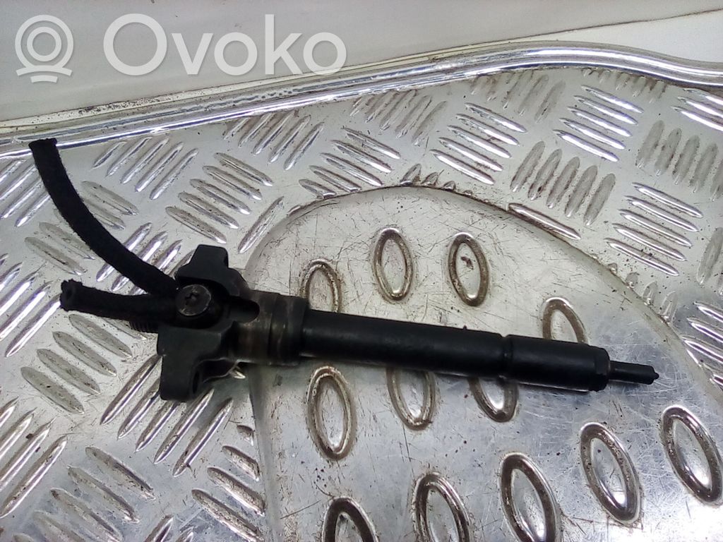 Fuel injector