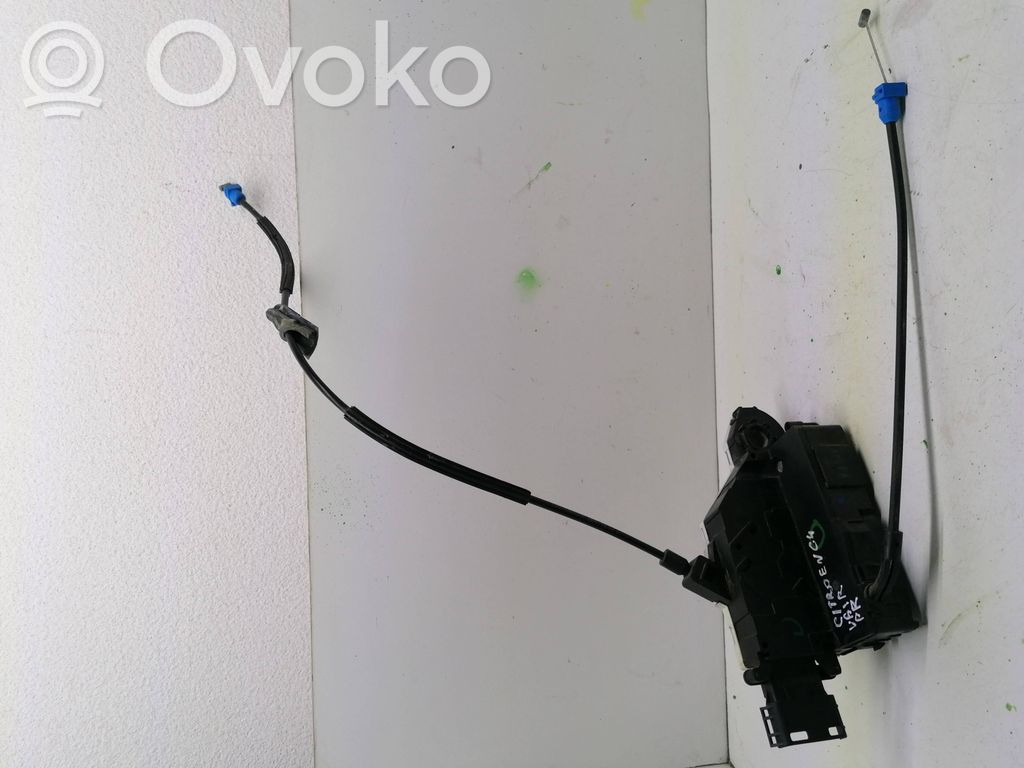 Citroen C4 I Picasso Front door lock 