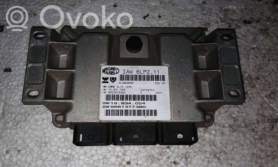 Peugeot 1007 Engine control unit/module 