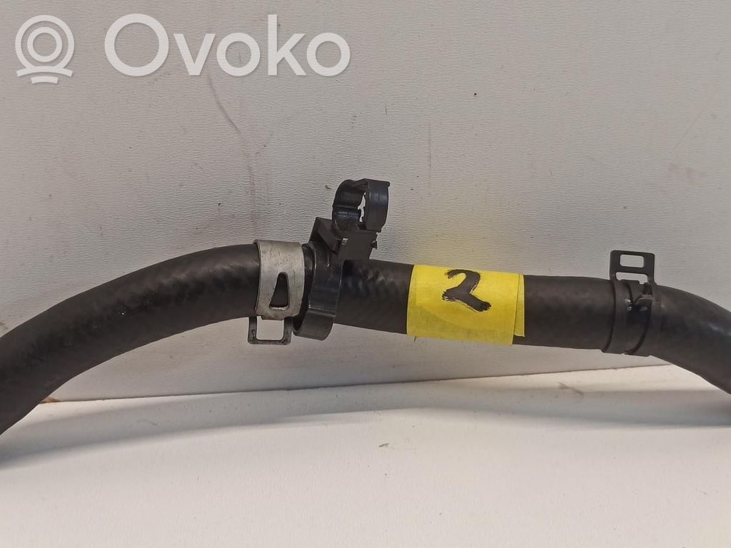 Engine coolant pipe/hose