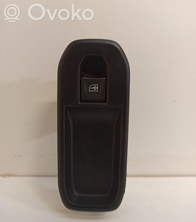 Dacia Duster II Electric window control switch 