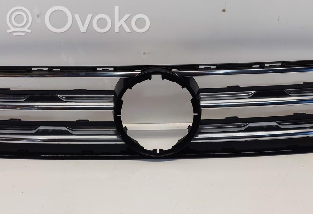 Volkswagen Tiguan Maskownica / Grill / Atrapa górna chłodnicy 