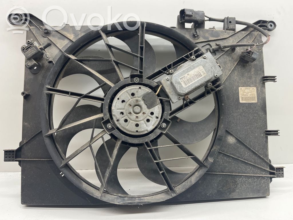 Volvo V70 Elektrisks radiatoru ventilators 