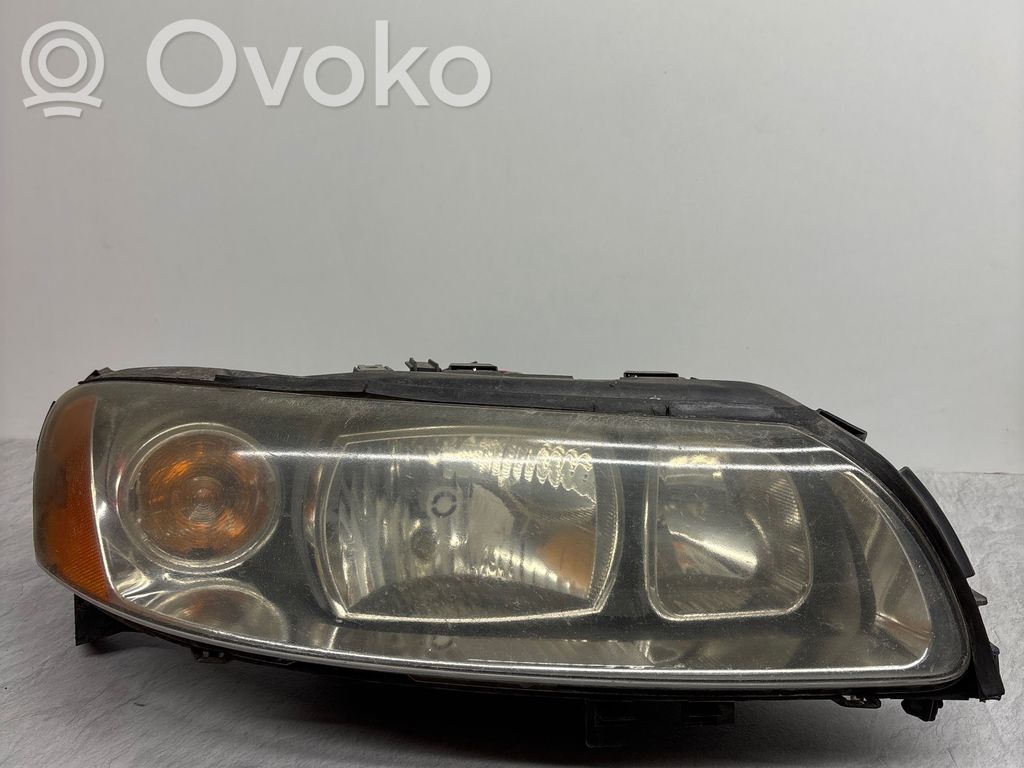 Volvo V70 Priekinis žibintas 