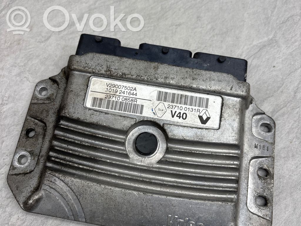 Renault Megane III Engine control unit/module 