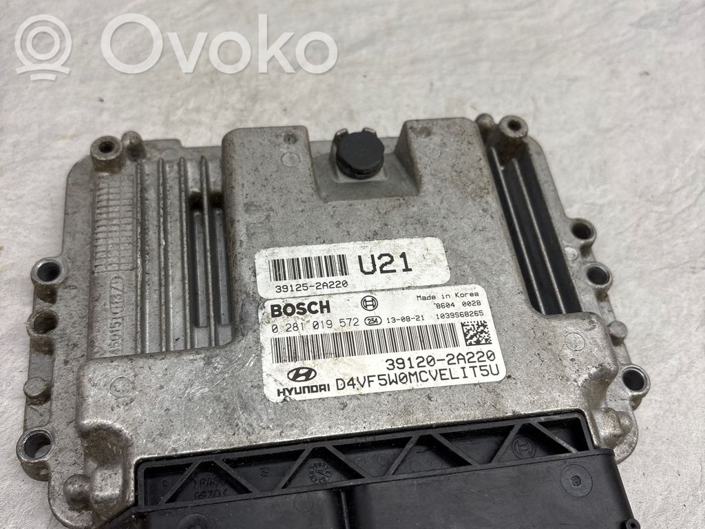 Hyundai i40 Engine control unit/module 