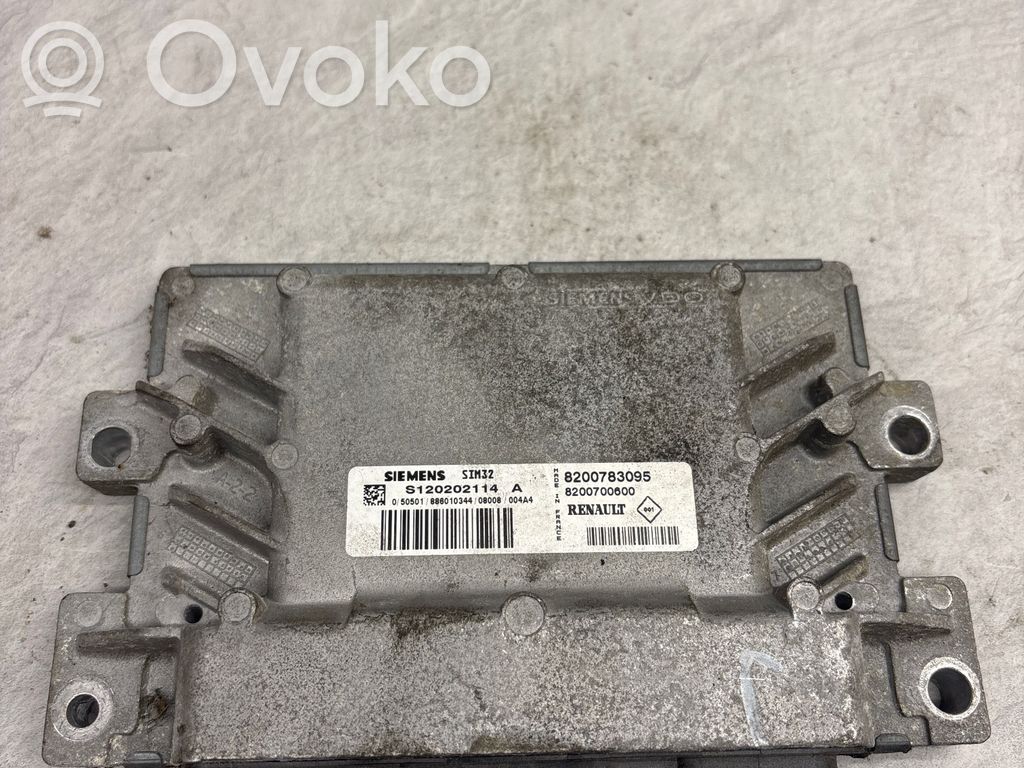 Renault Clio III Engine control unit/module 