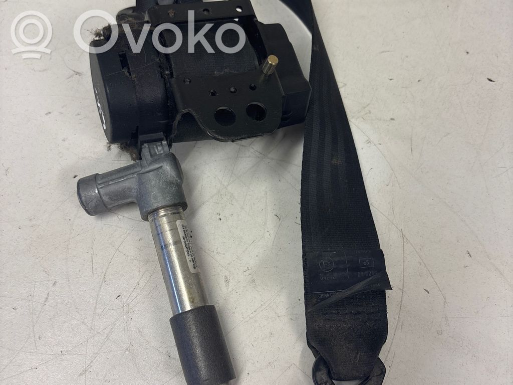 Volvo S60 Cinturón trasero 