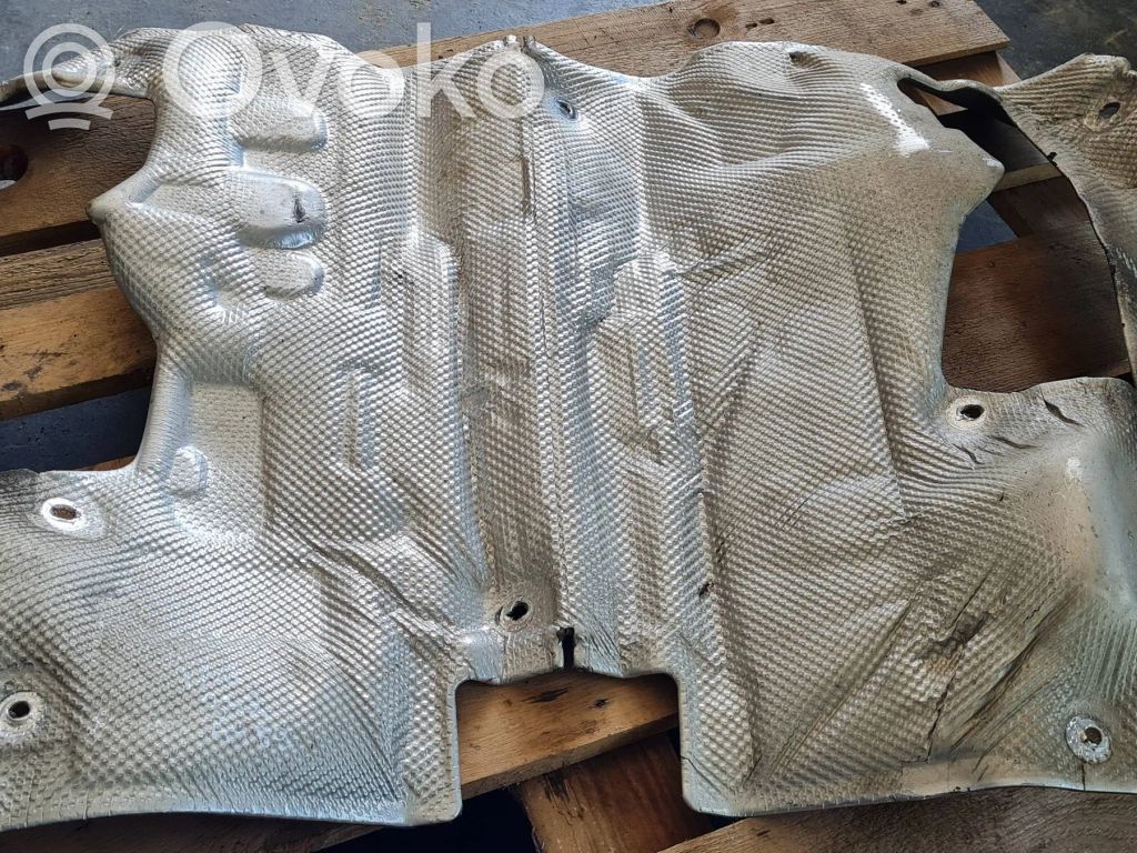 Audi A4 S4 B9 Protección térmica del compartimento del motor 