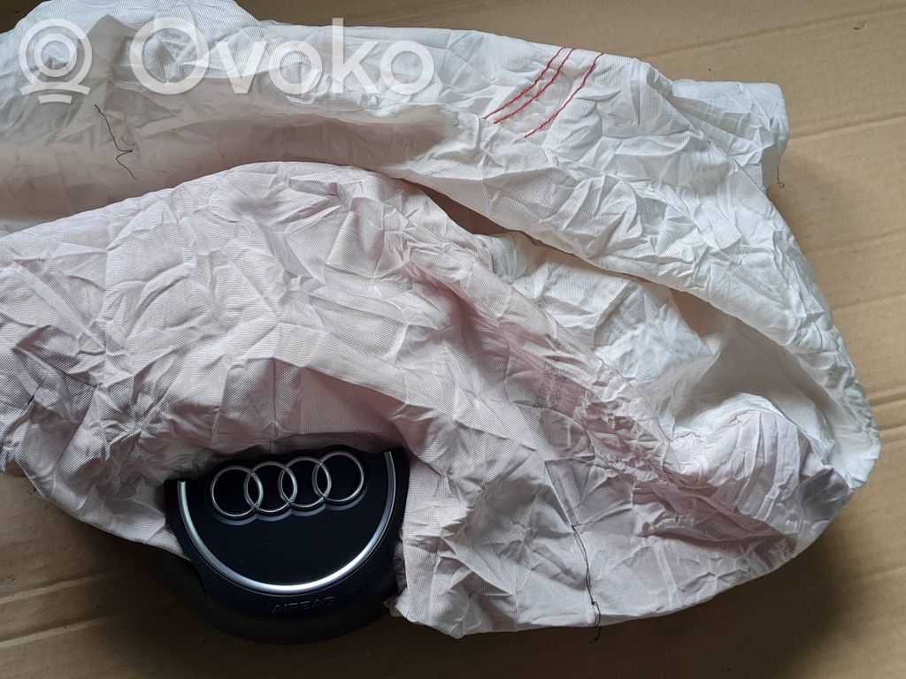 Audi RS5 Stūre 