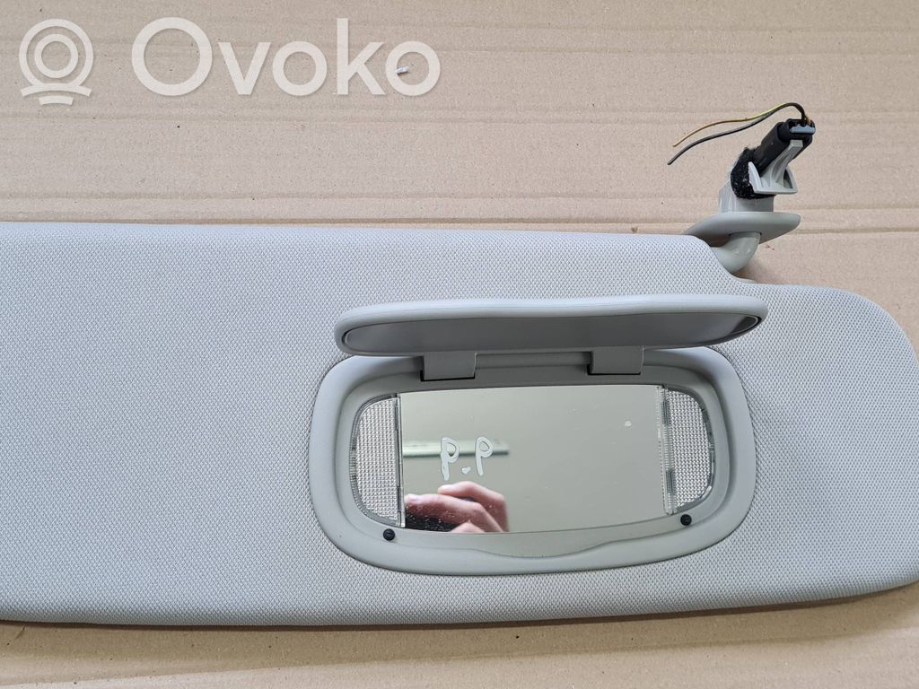 Солнцезащитный козырек