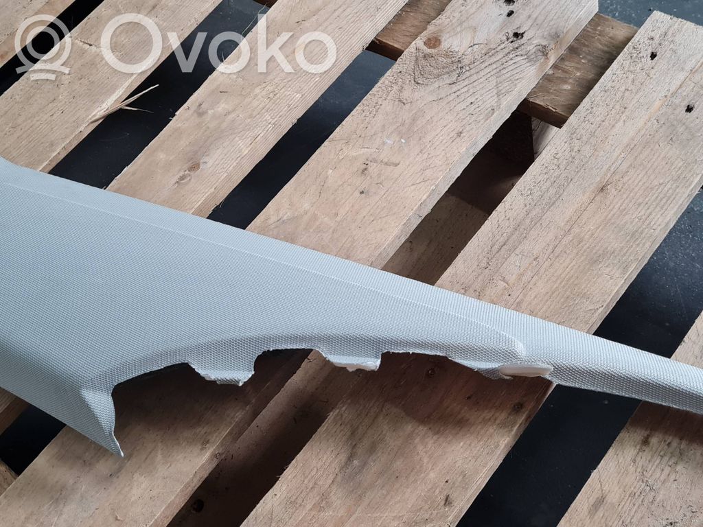 Osłona dolna słupka / D   4K5867246B,1110069,A018040,4412404