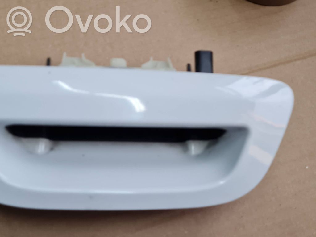 Other switches/knobs/shifts   68160779AB,5RP06GW7AC,68150775AB