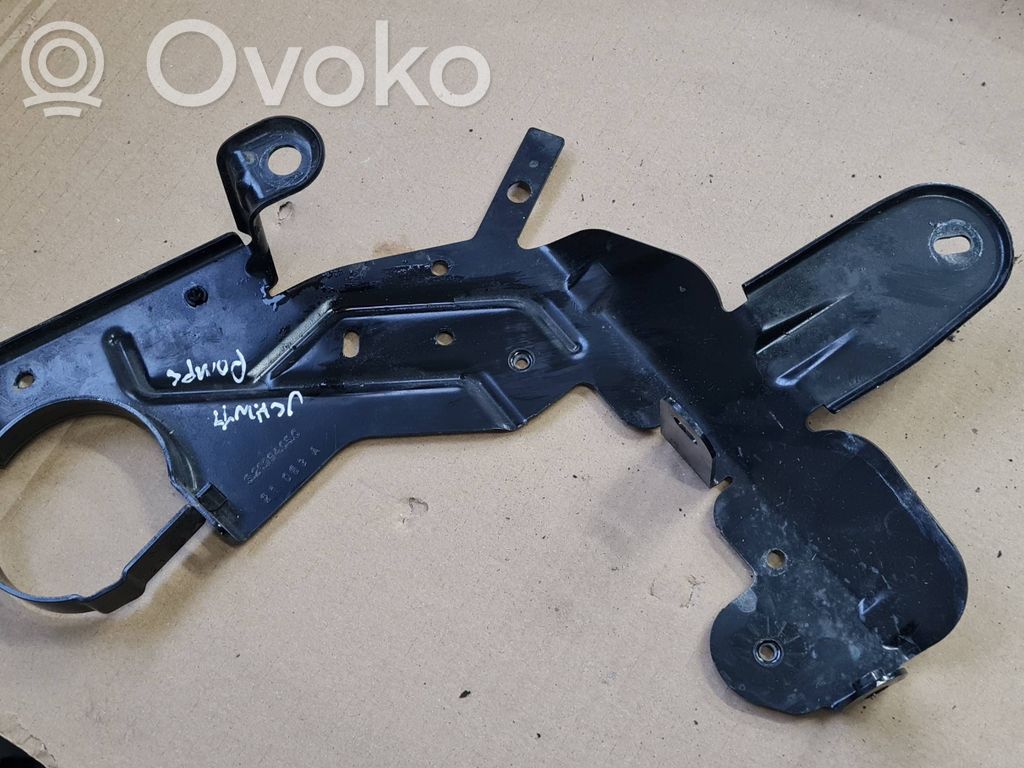 Chrysler Pacifica Engine mounting bracket 